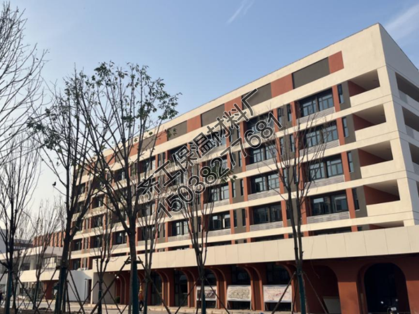 信陽潢川縣師范理工大學